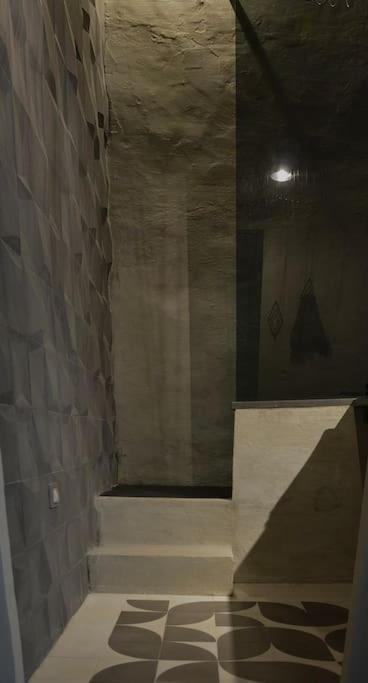 La Loge Familiale: 110M2, Place Rose Goudard, Ac LʼIsle-sur-la-Sorgue Екстериор снимка